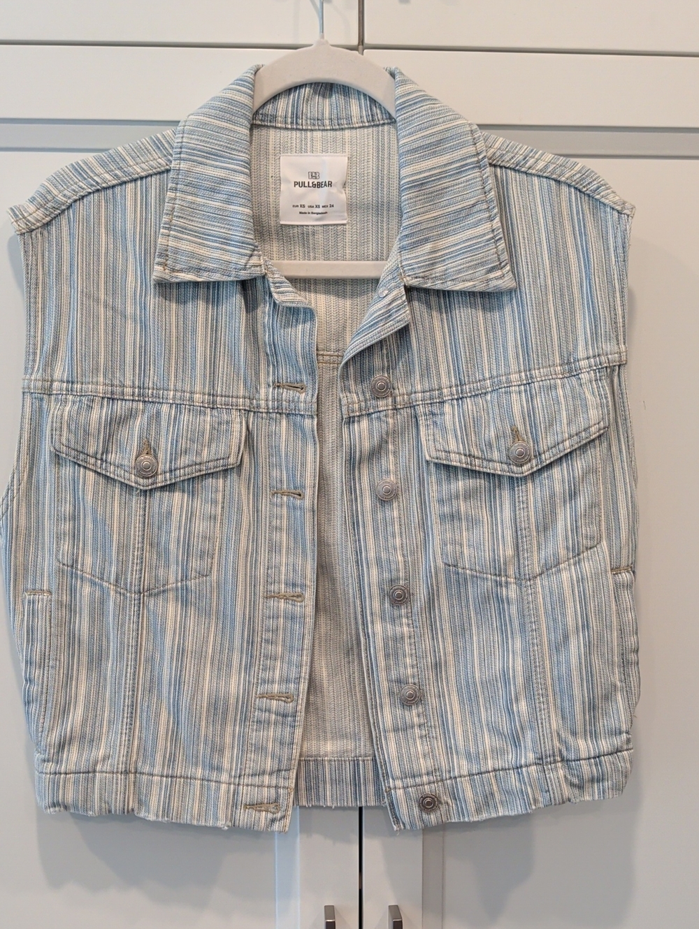Pull&Bear Light Blue and White Striped Vest